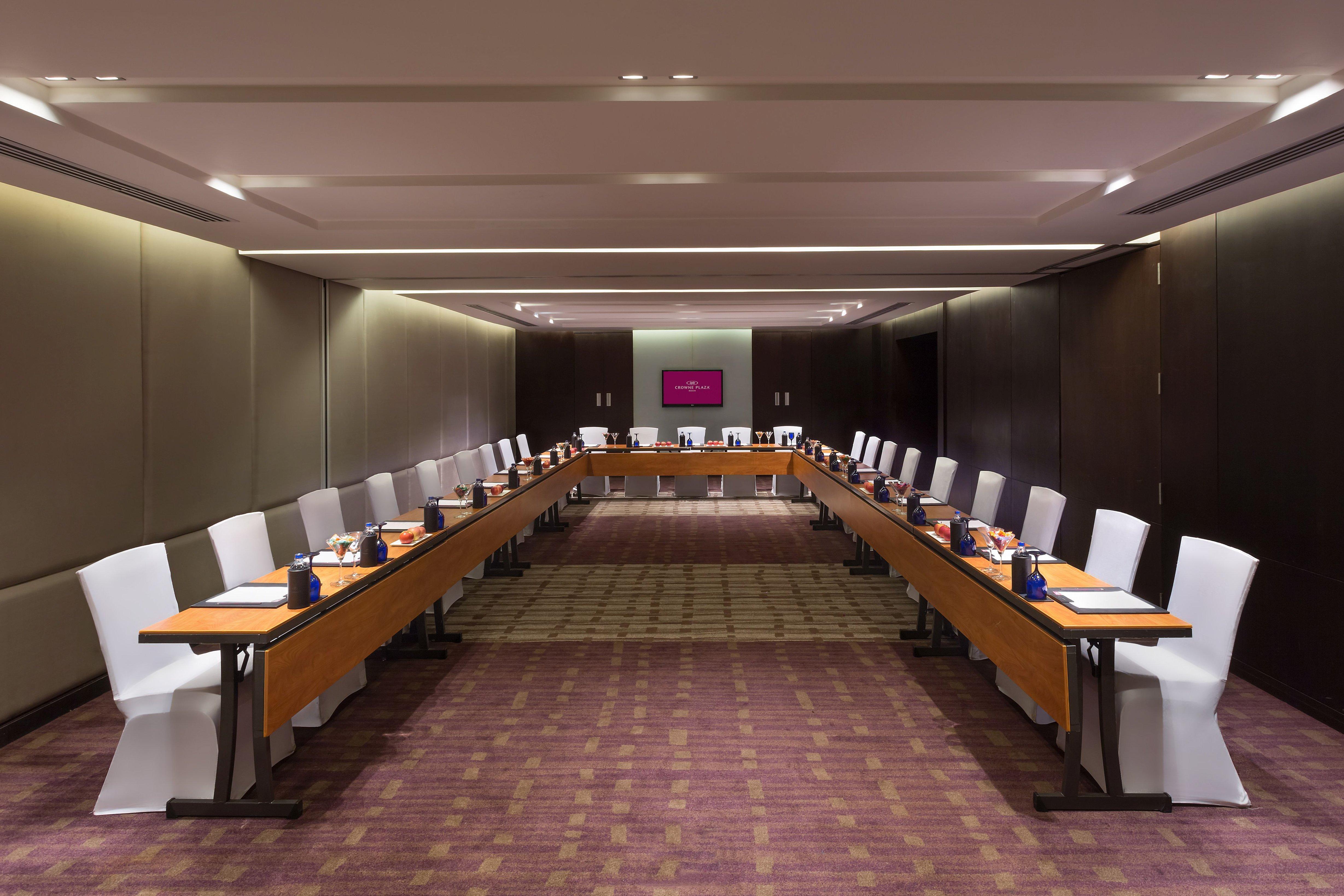Crowne Plaza Kochi By Ihg Hotel Exterior photo Meeting room at the Renaissance Hotel, Bangkok